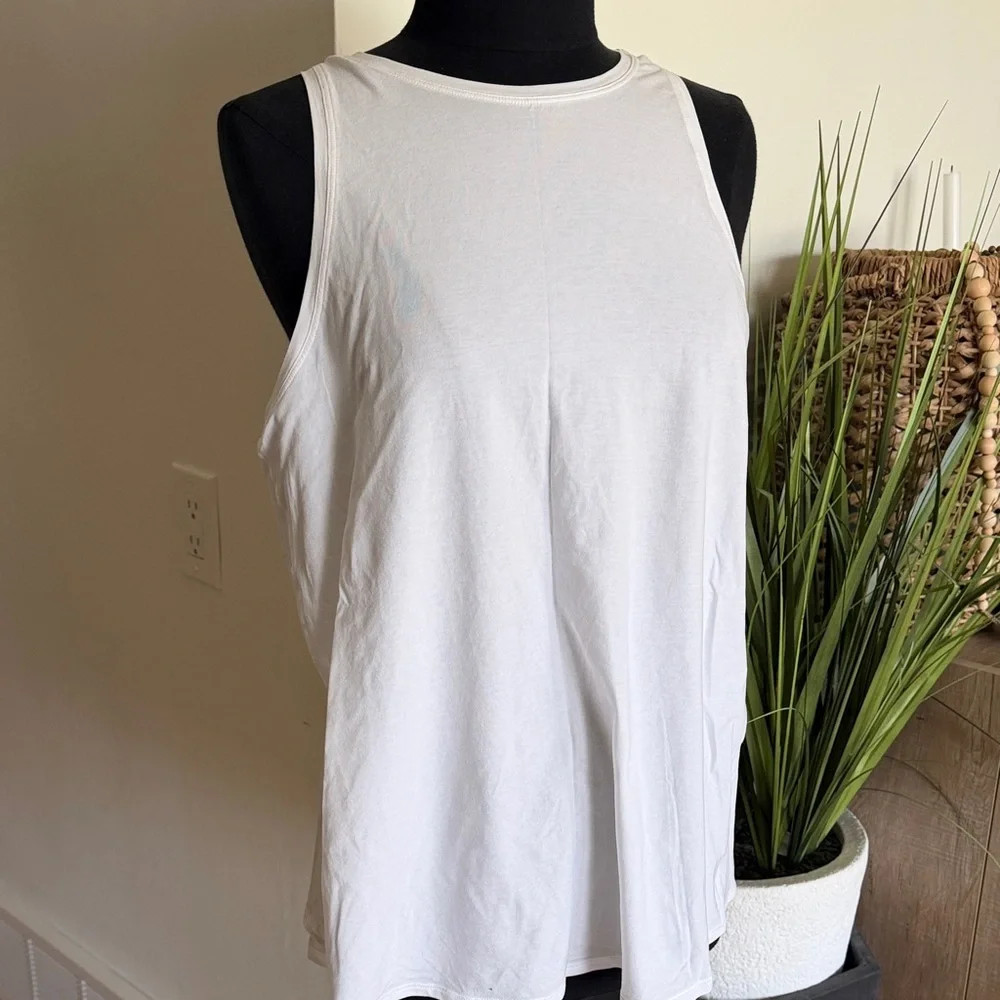 Lululemon - White - All Tied Up Tank - size 12 - Picture 7 of 10